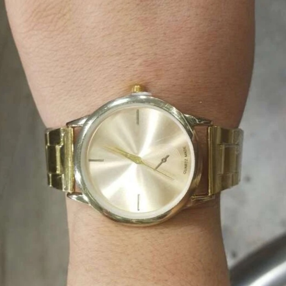 New Luxury Gold Unisex Minimalist Round Pointer Quartz Made Chain Link Watch - Picture 14 of 16